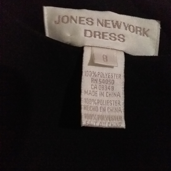 Dress - Picture 3 of 3